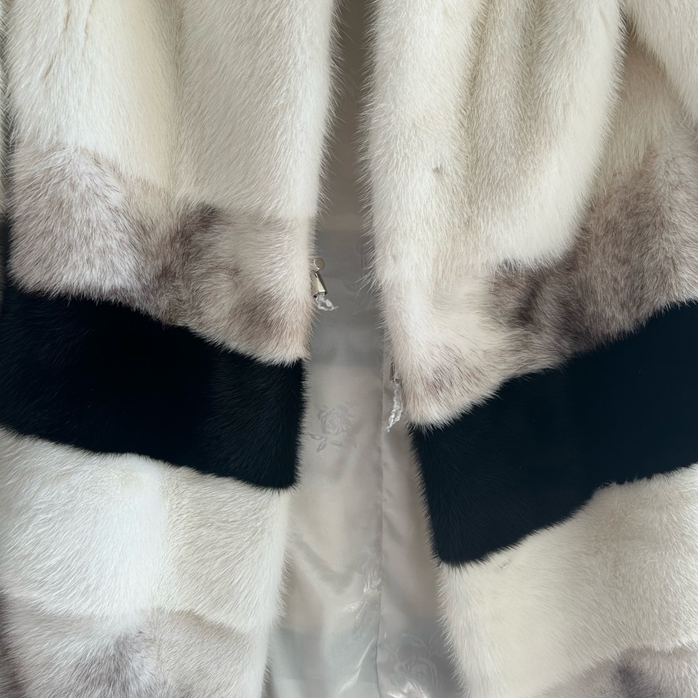 Stunning Fur Coat, soft and sassy with a classy touch!!!